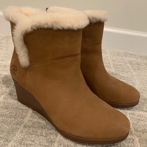 UGG Devorah Ankle Bootie - Worn Once